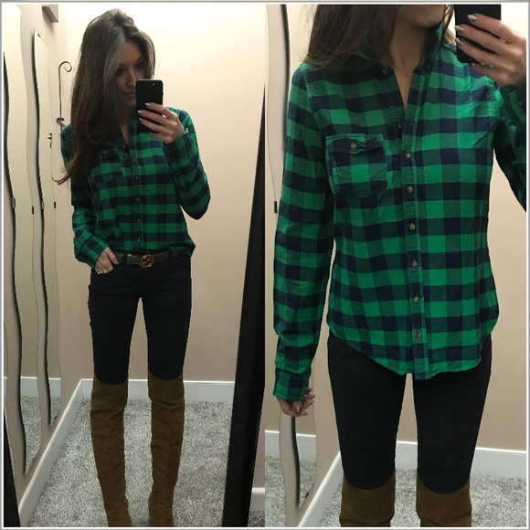 Abercrombie & Fitch Tops - 🍰A&F buffalo check flannel top